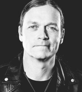 фотография Брэд Арнольд