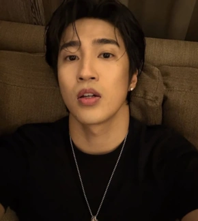 фотография Лоу Цзюньшо