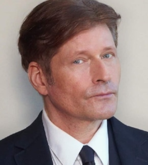 фотография Криспин Гловер