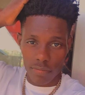 фотография Андре Мбоа