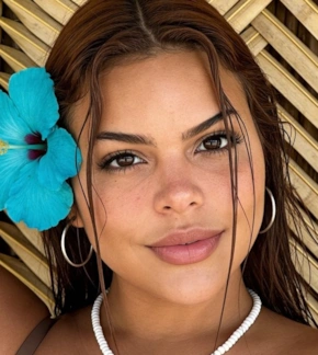 фотография Грейси Бон