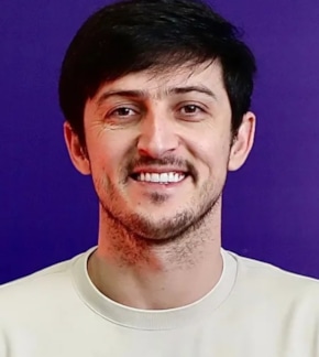 фотография Сердар Азмун