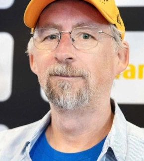 фотография Адам Бэк