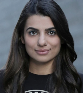 фотография Клаудия Думит