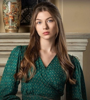 фотография Зюмрют Демир