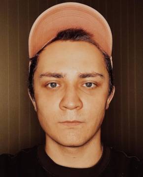 фотография Назар Сафонов