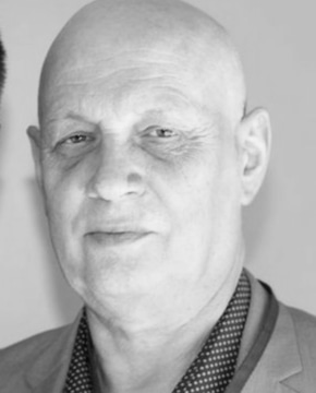 Василий Головачев