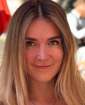 Алина Топалова