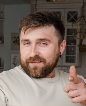 Максим Андрющенко