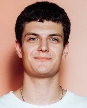 Николай Новоселов