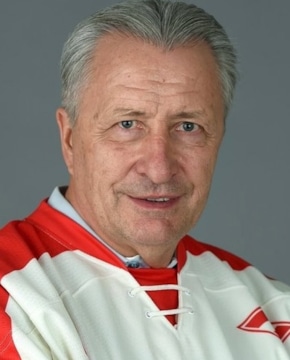 Александр Якушев