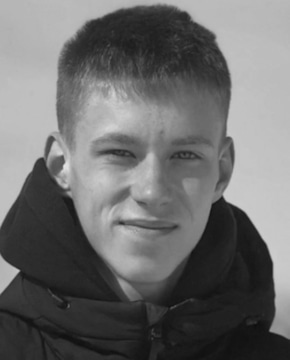 Максим Семенов