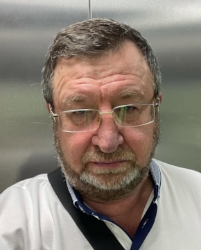 Олег Останин