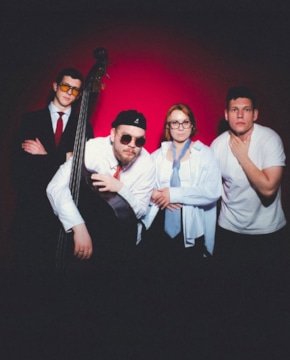 «Мама не узнает»