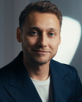 Игорь Лантратов