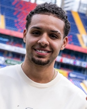 Матеус Алвес