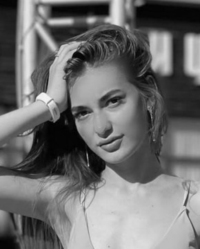 Анастасия Апанасова