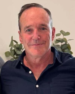 Кларк Грегг