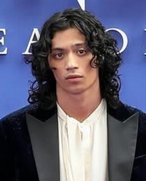 Ноа Би Тейлор