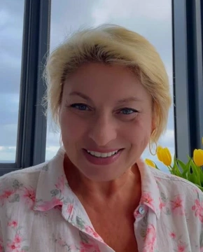 Анжела Перл