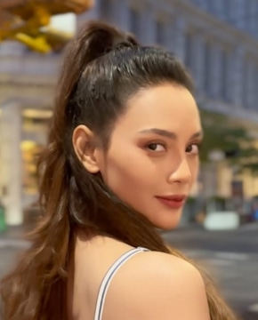 Эрика Карлина