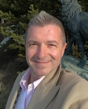 Андрей Хороших