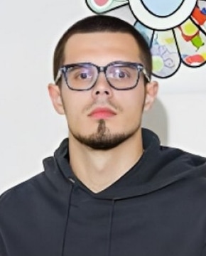 Никита Ефремов