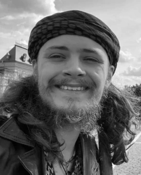 Майкл Глосс