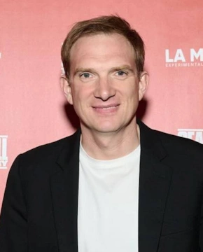 Андрей Бурковский