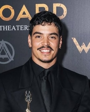 Аарон Домингес