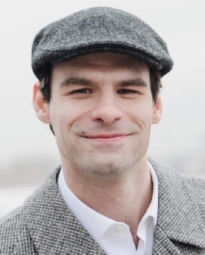 Егор Лесников