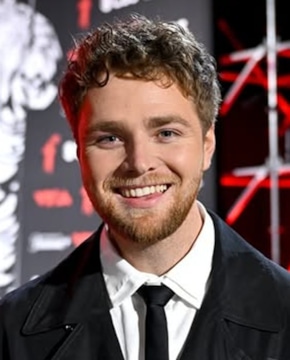 Алекс Уоррен