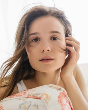 Евгения Леонова