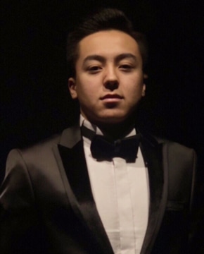 Ернур Такен