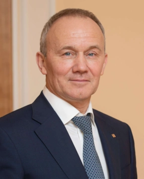 Олег Чемезов