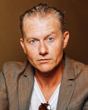 фотография Джеймс Бэдж Дейл