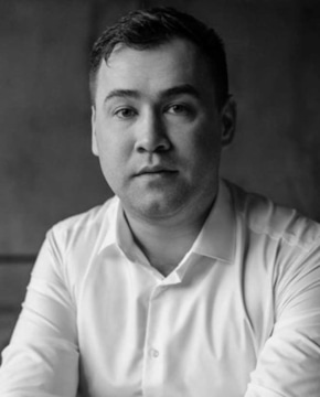 Александр Рогов