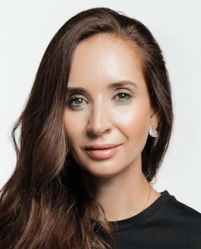 Данна Карагусова