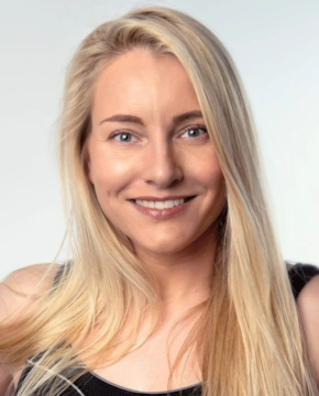 Анастасия Смоктуновская