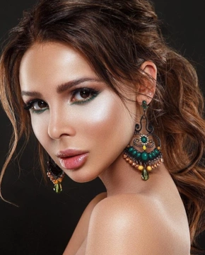 Ксения Ситник