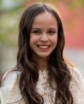 Виктория Захарова