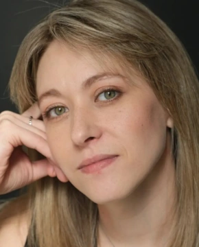 Анна Дворжецкая