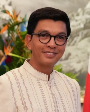 Андри Радзуэлина