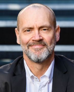 Саймон Бекетт