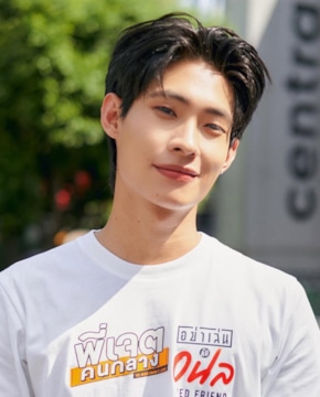 Тьютор Корапат Ламной