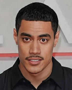 Димитриус Шустер-Kолоаматанги