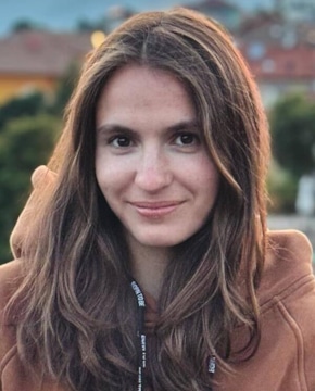 Анастасия Ларина