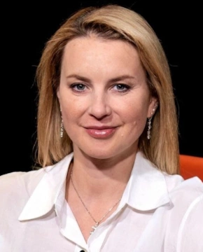 Ирина Слуцкая