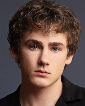 Брейди Хепнер