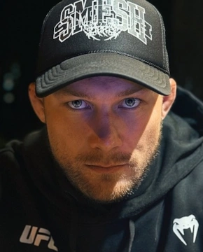 Артем Земляков